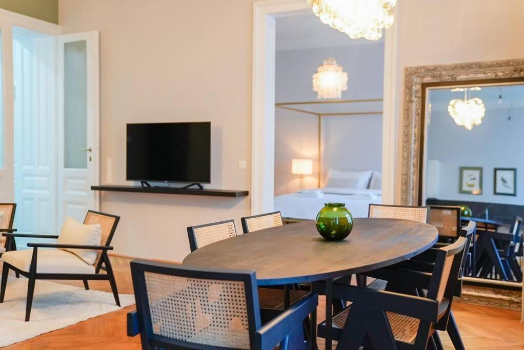 Boutique Suite Near Museum District Wenen Buitenkant foto
