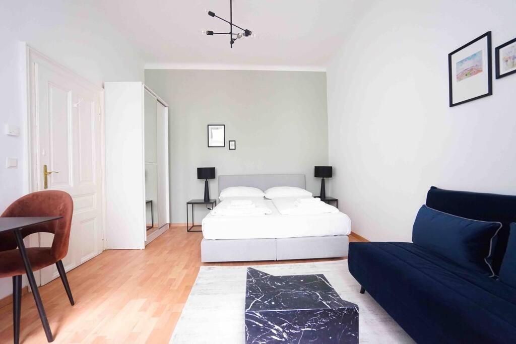 Boutique Suite Near Museum District Wenen Buitenkant foto